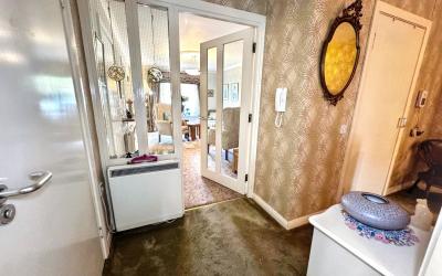 Gallery 02